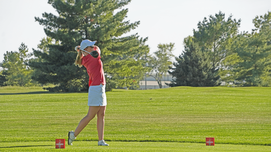 Whittaker Takes Lead at 4th Nebraska Women's Mid-Amateur